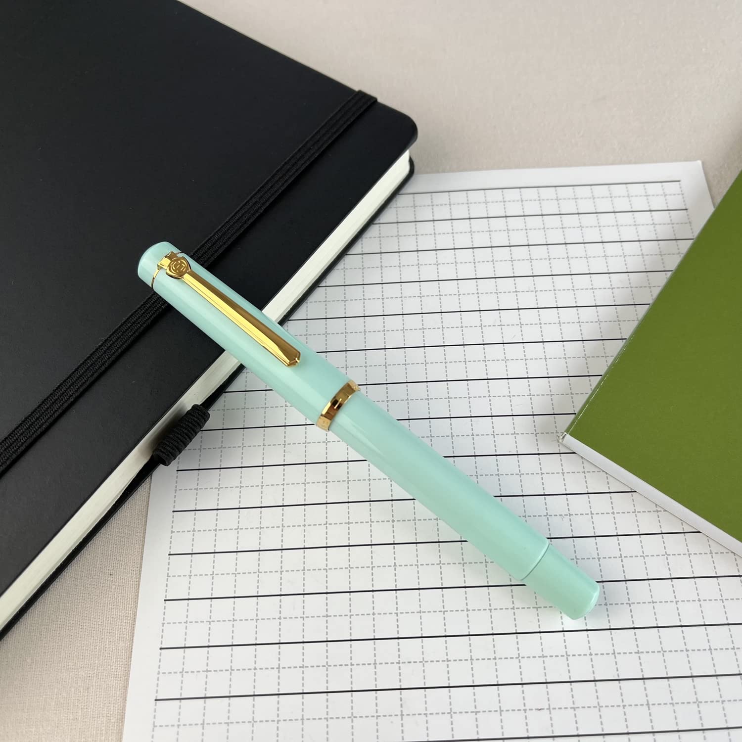 Scrikss | 419 Legendary | Fountain Ink Pen | Medium Nib | Gold Plated | Glossy Mint Barrel