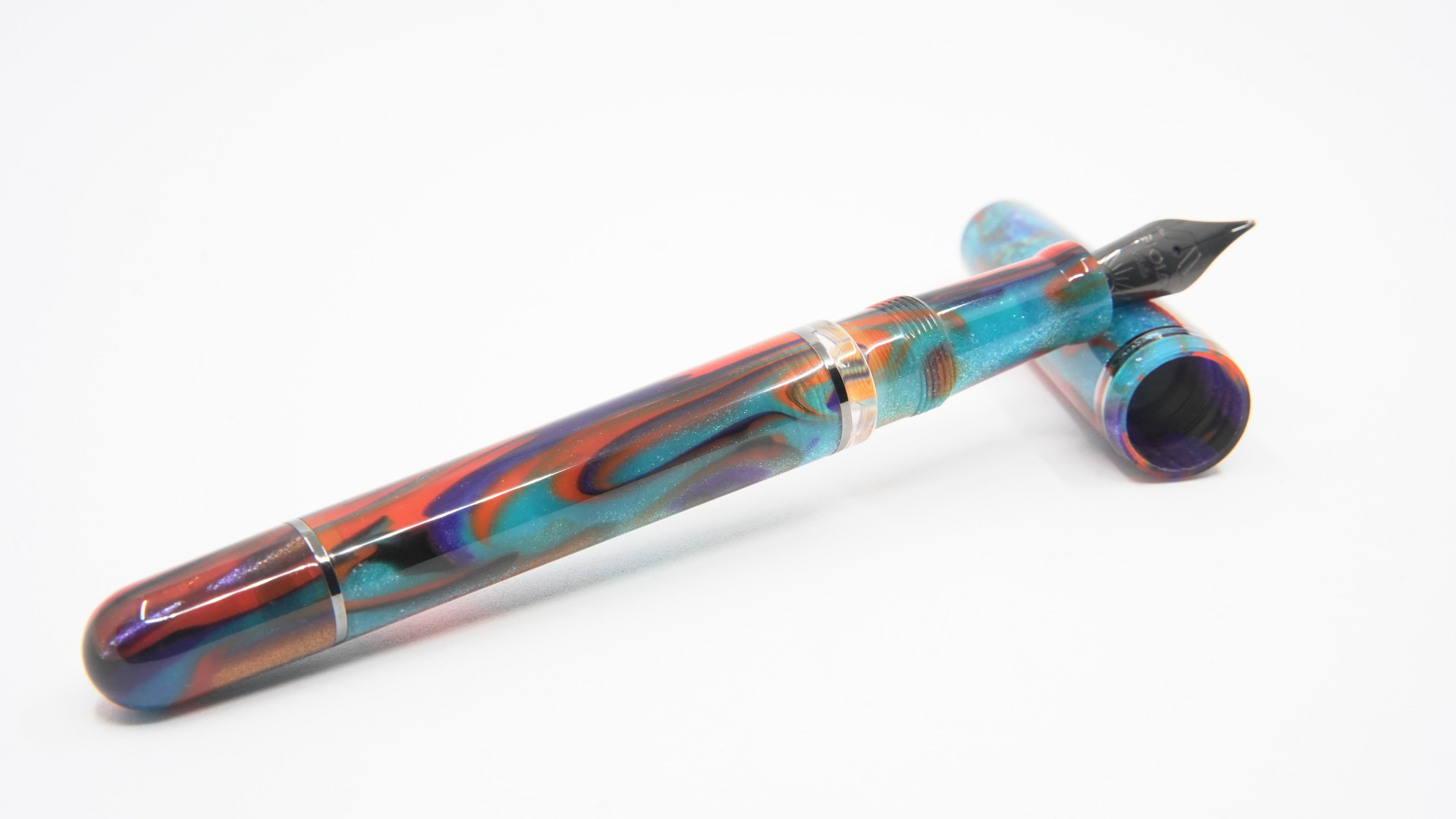 Gioia | Metis Fountain Pen | Iride Black | Fine Nib