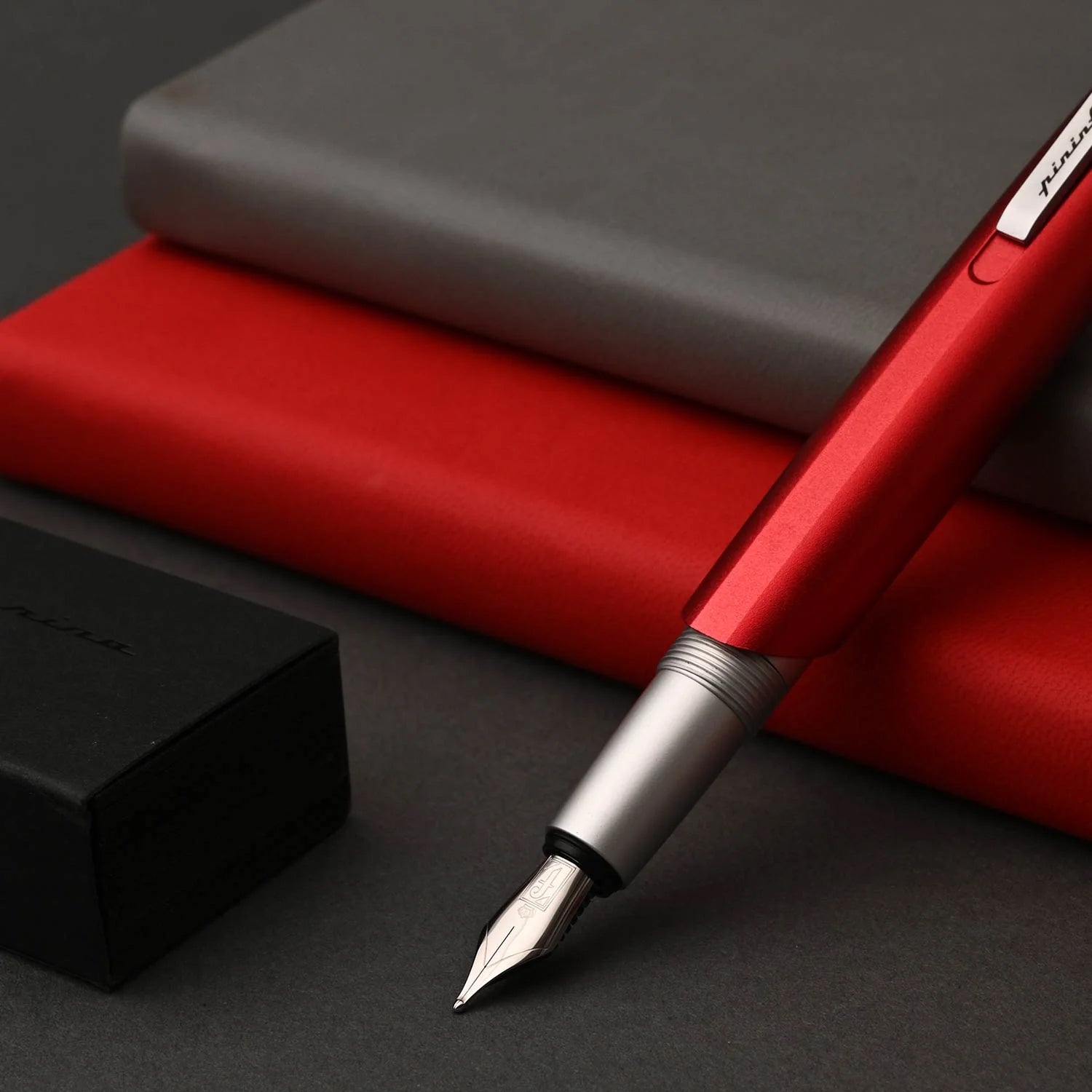 Pininfarina | Pf Go | Fountain pen | Red | Fine
