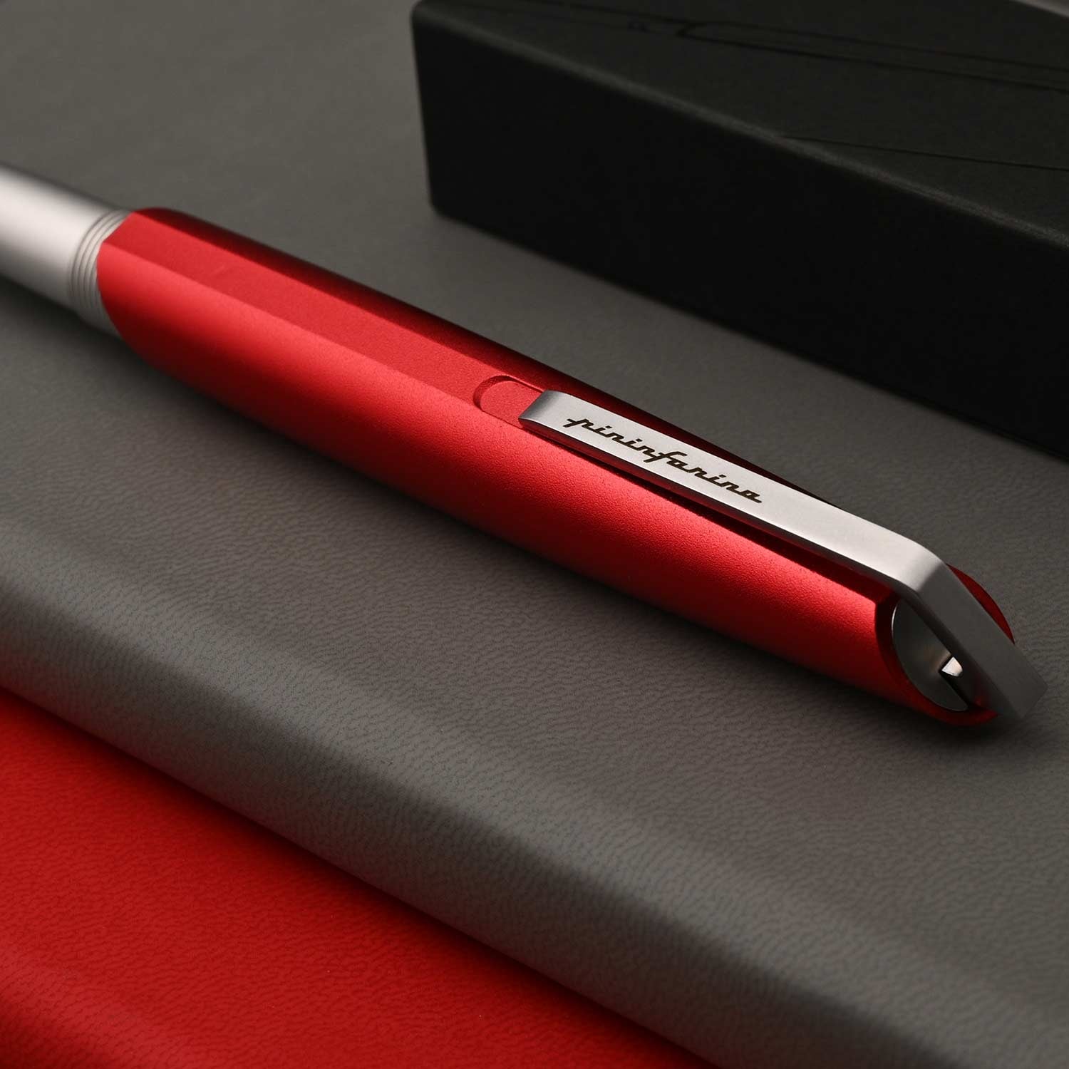 Pininfarina | Pf Go | Fountain pen | Red | Fine