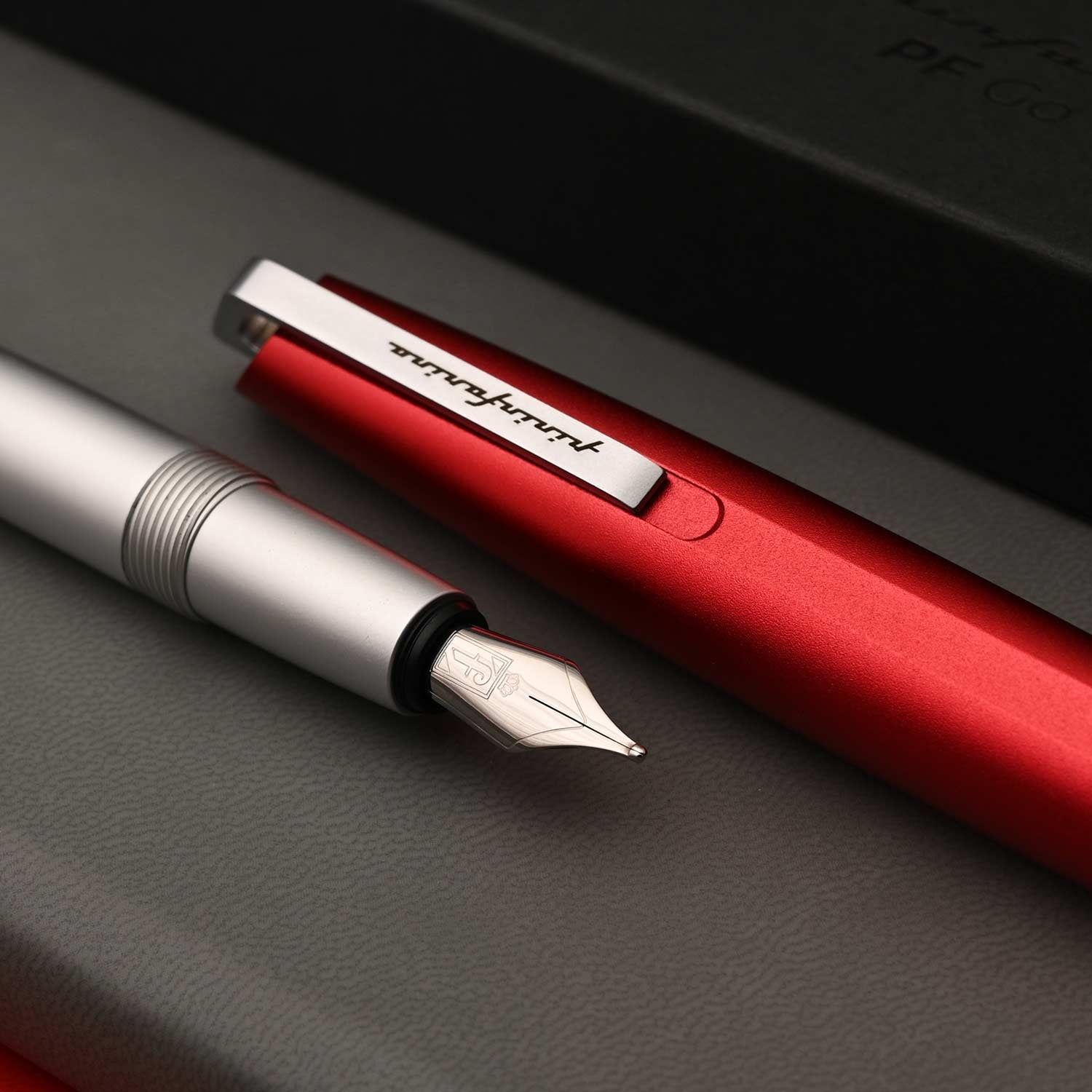 Pininfarina | Pf Go | Fountain pen | Red | Fine