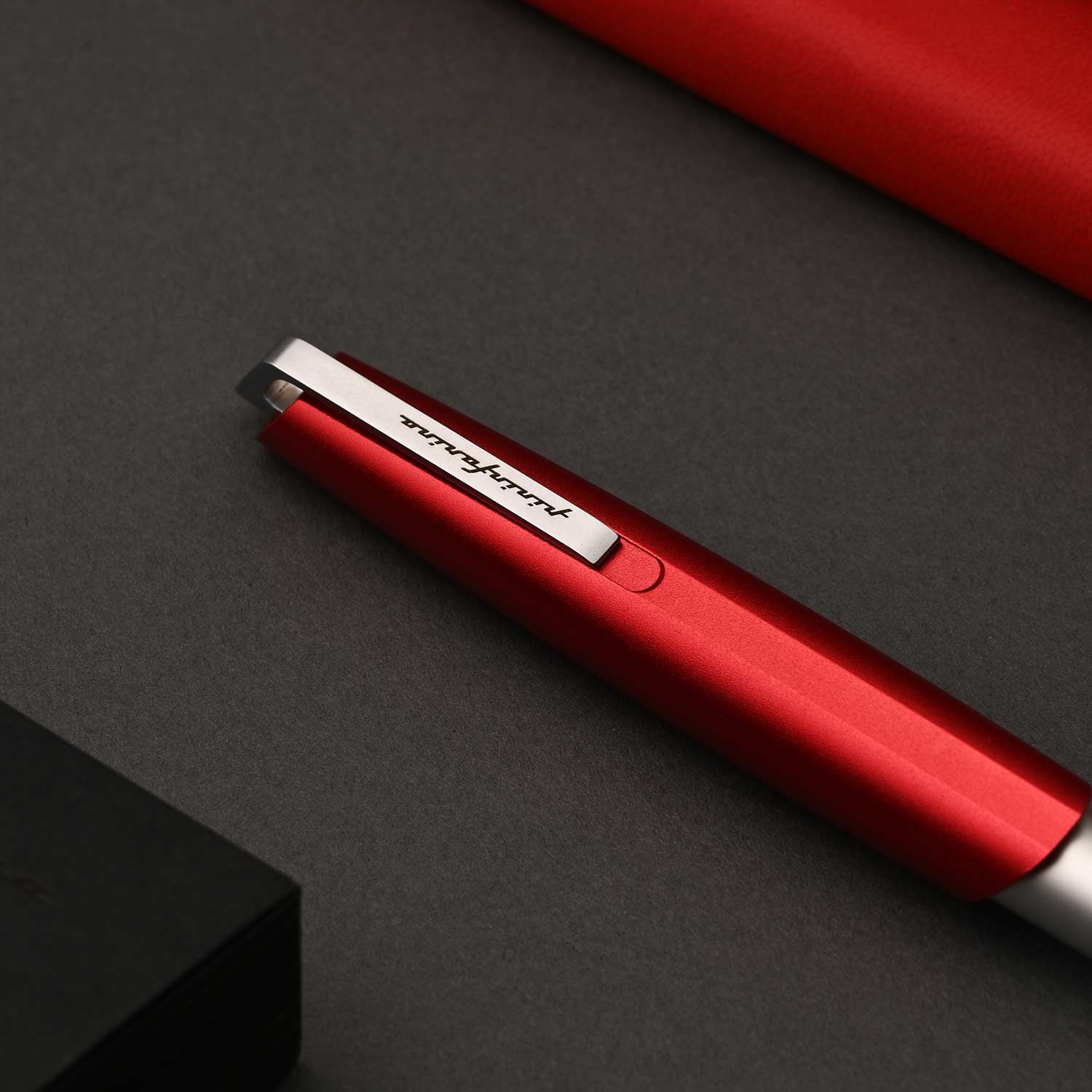 Pininfarina | Pf Go | Fountain pen | Red | Fine