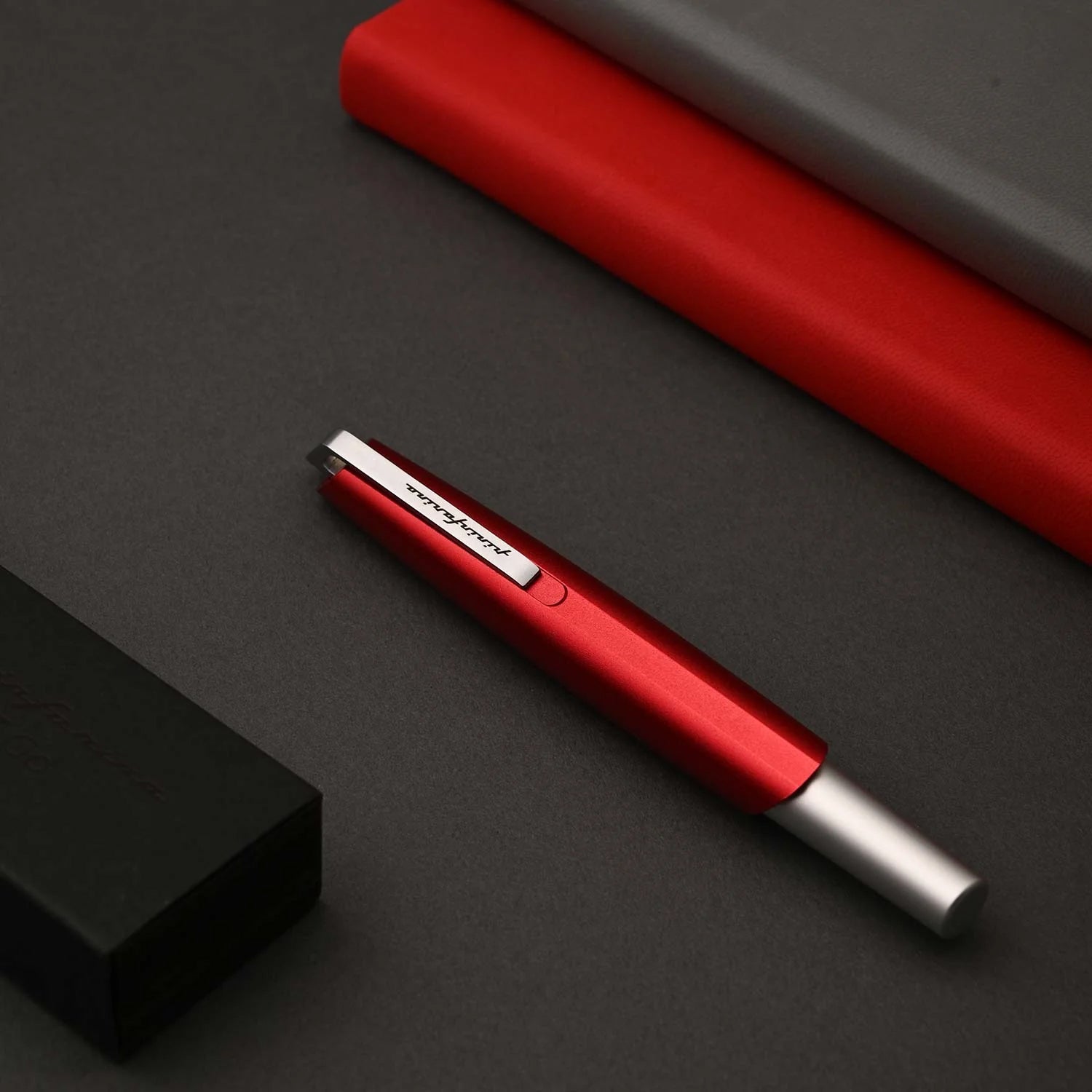 Pininfarina | Pf Go | Fountain pen | Red | Fine