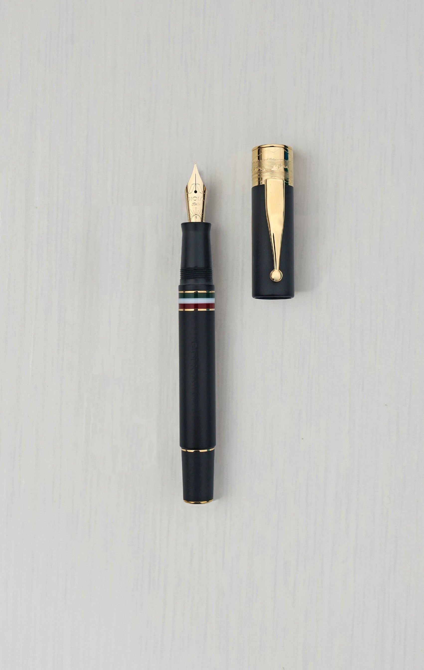 Gioia | Fountain Pen & Rollerball Pen | Partenope | Black Sand | Gold Trims