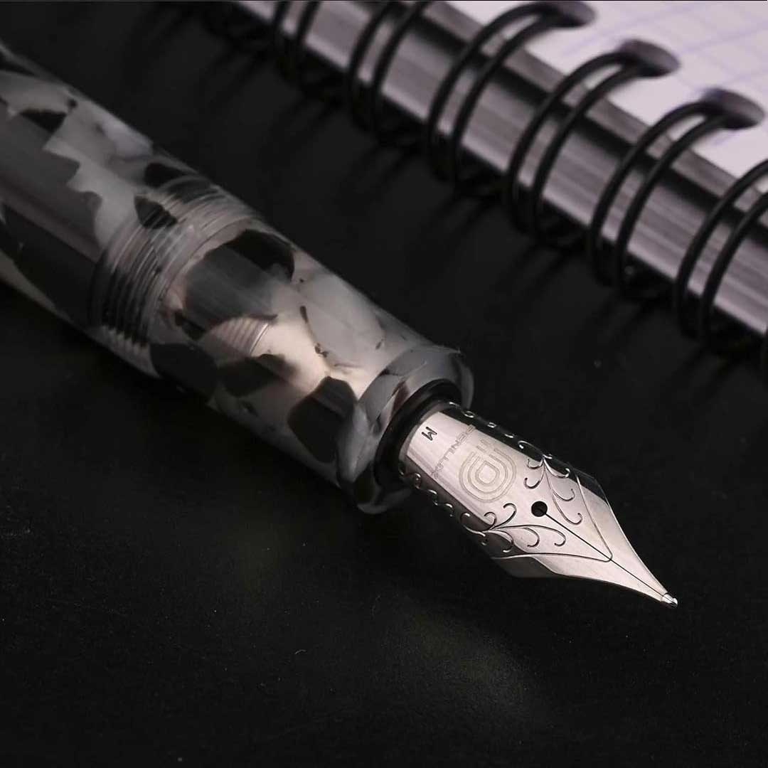 Penlux | Koi | Fountain Pen | King Body | Black & White | Piston Filling