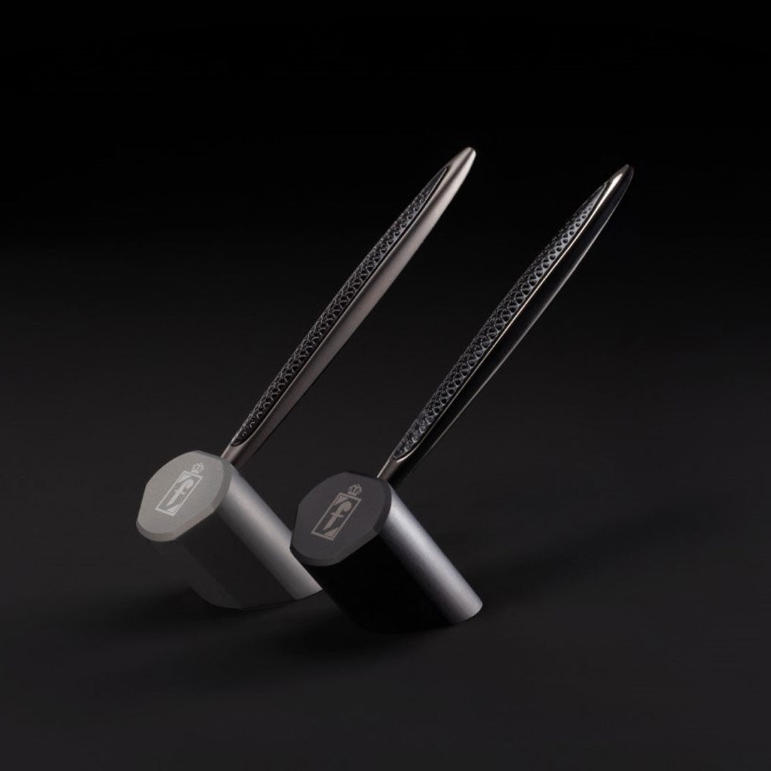 Pininfarina | Cambiano Transitions | Titanium | Ballpoint Pen | Inclined Desk Stand