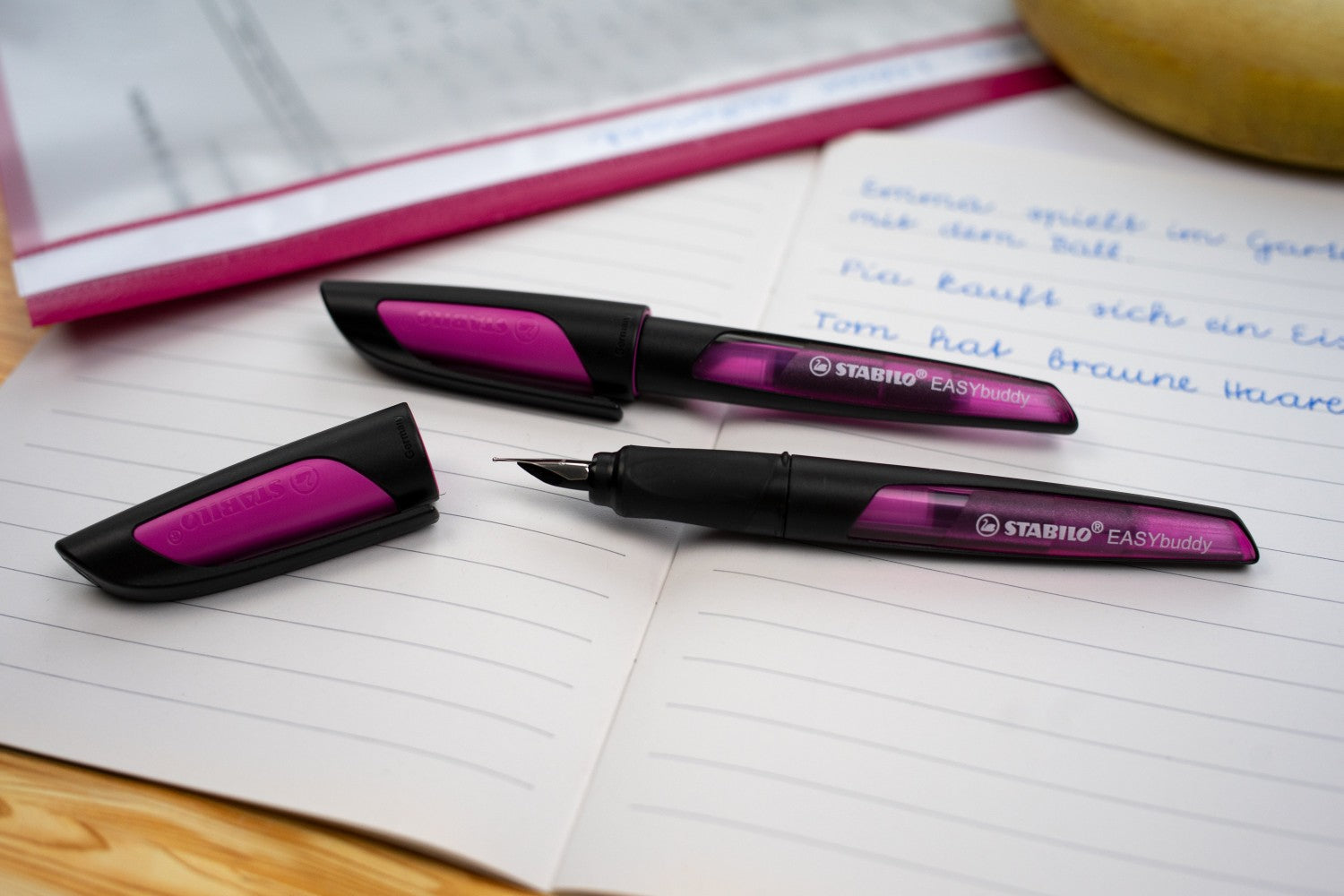 Stabilo | Easy Buddy | Fountain Pen | black-Magenta | Medium nib